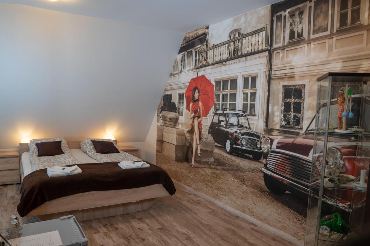 Bed and Breakfast F57 - Franko Csaladi Panzio Balatonlelle Zewnętrze zdjęcie