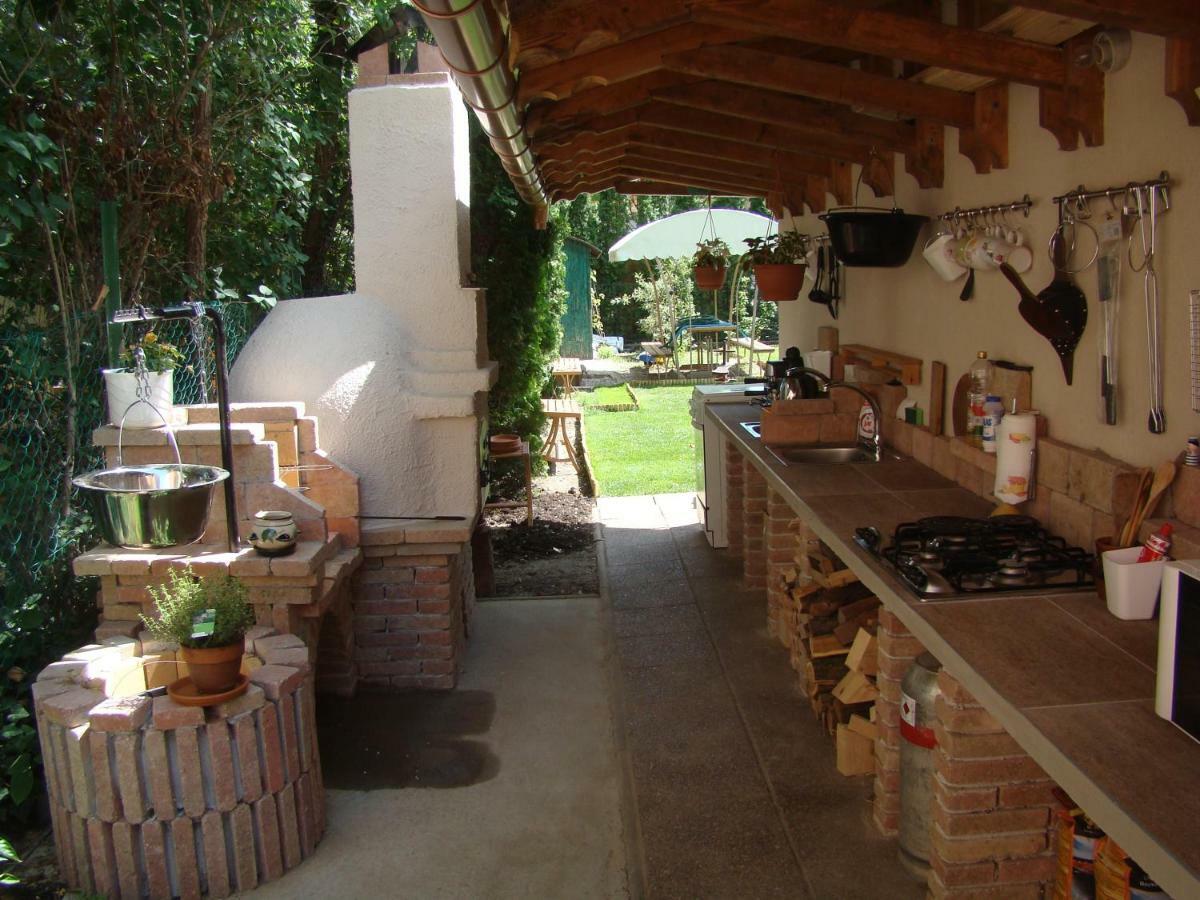Bed and Breakfast F57 - Franko Csaladi Panzio Balatonlelle Zewnętrze zdjęcie