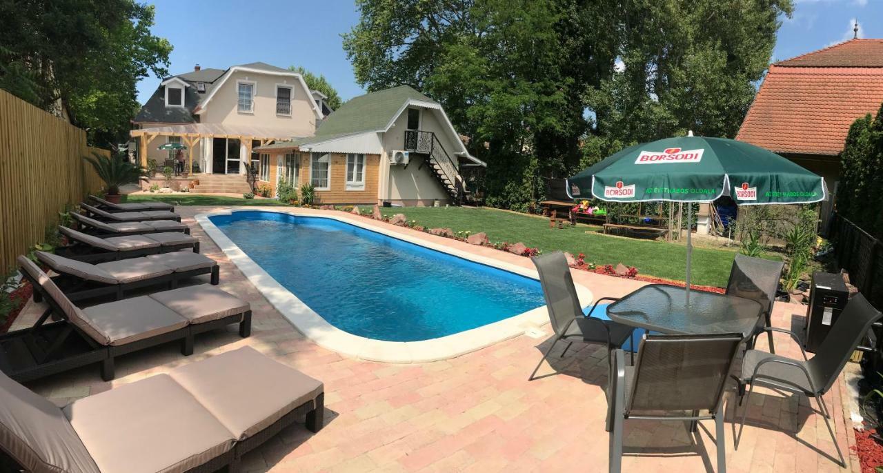 Bed and Breakfast F57 - Franko Csaladi Panzio Balatonlelle Zewnętrze zdjęcie